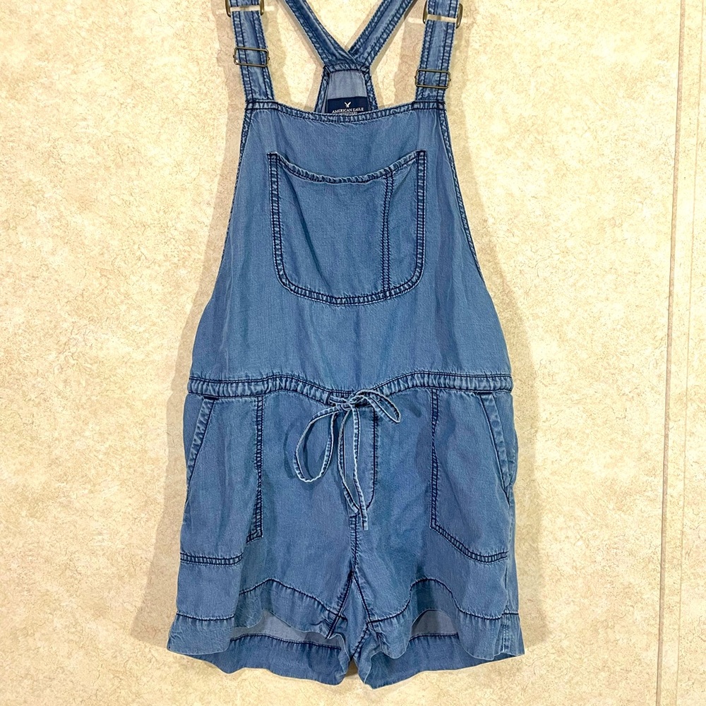American eagle blue chambray denim shortalls